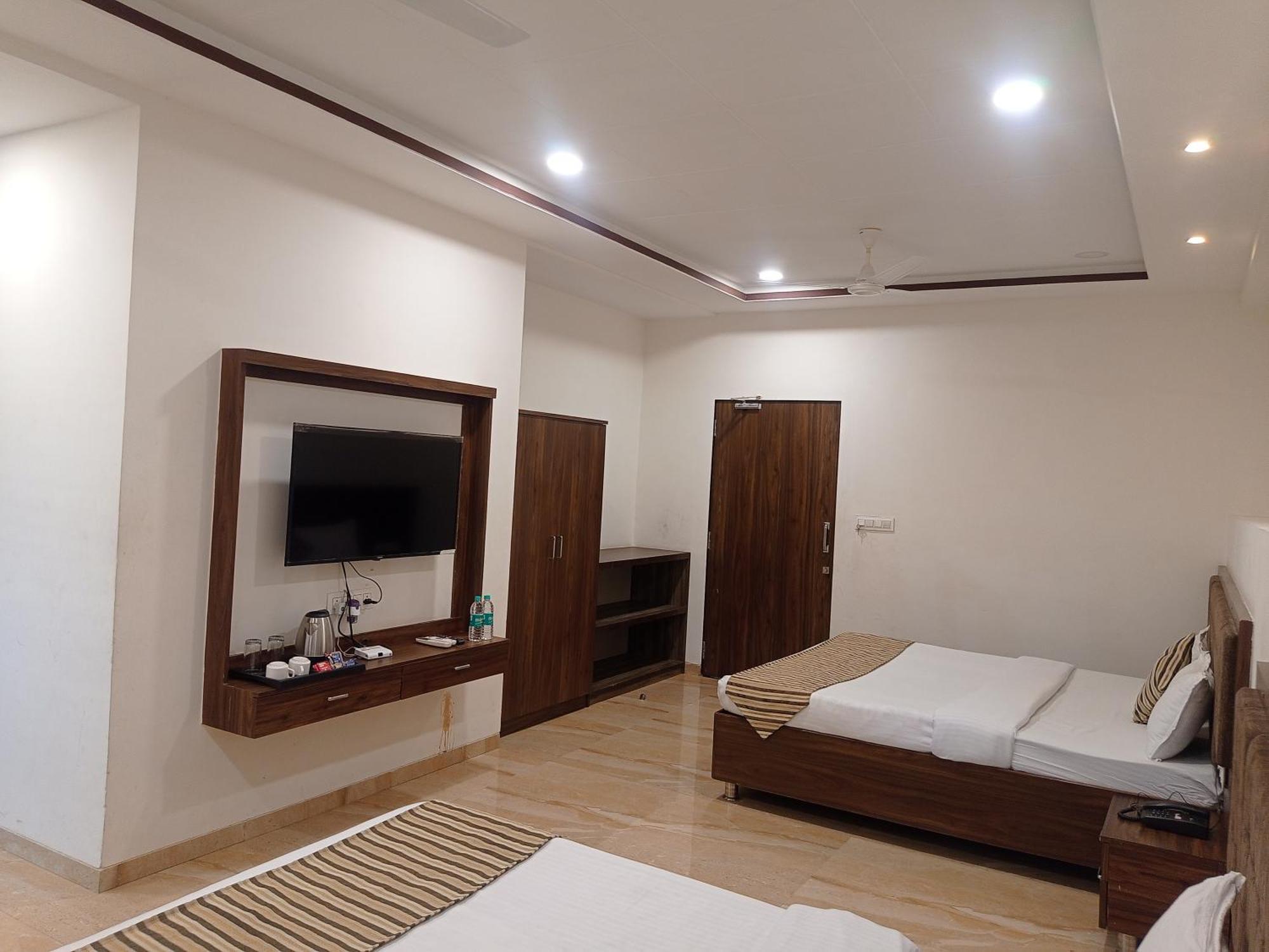 Sun Stone Hotel & Club - Jawai Sheoganj Exteriör bild