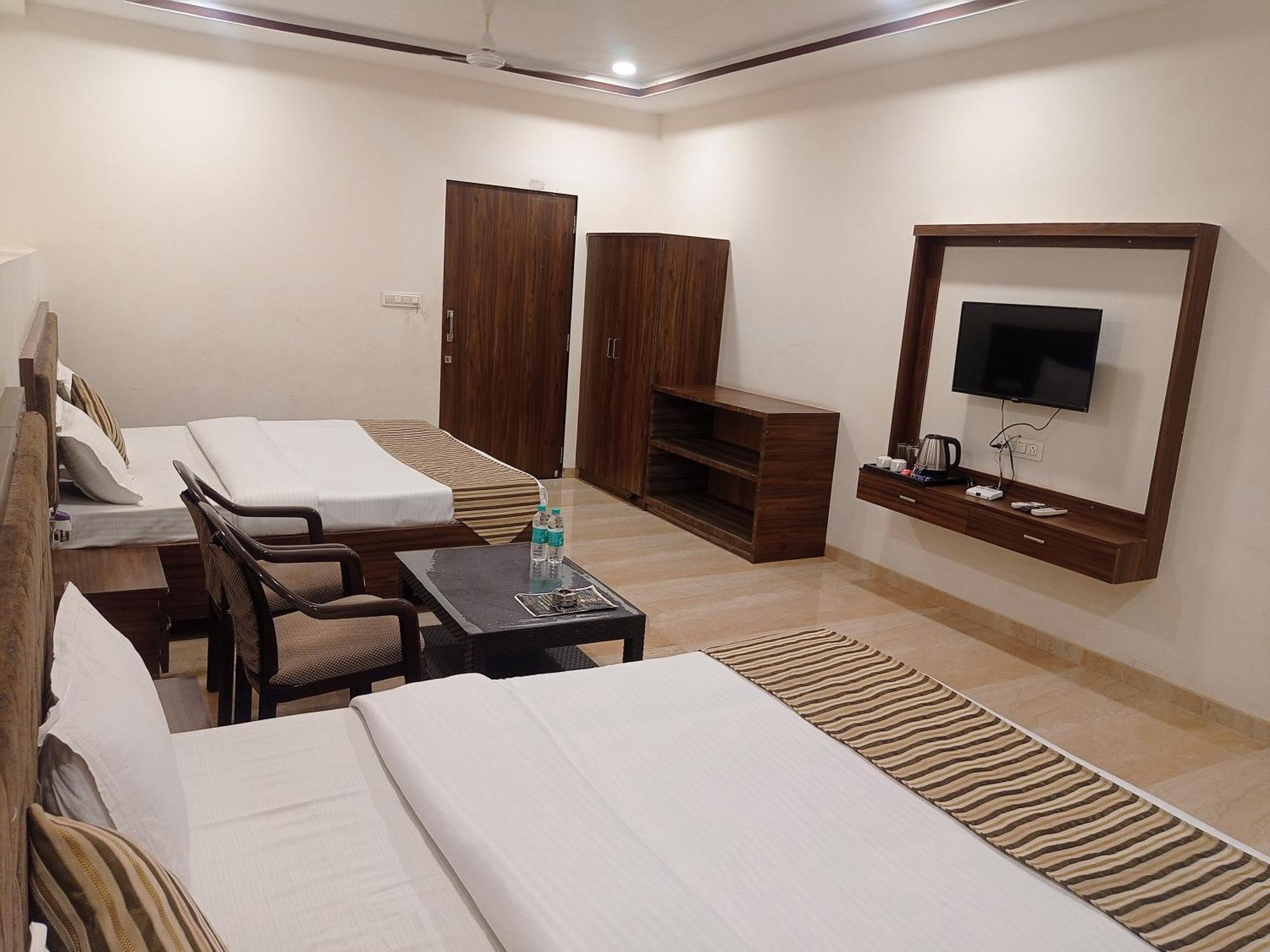 Sun Stone Hotel & Club - Jawai Sheoganj Exteriör bild