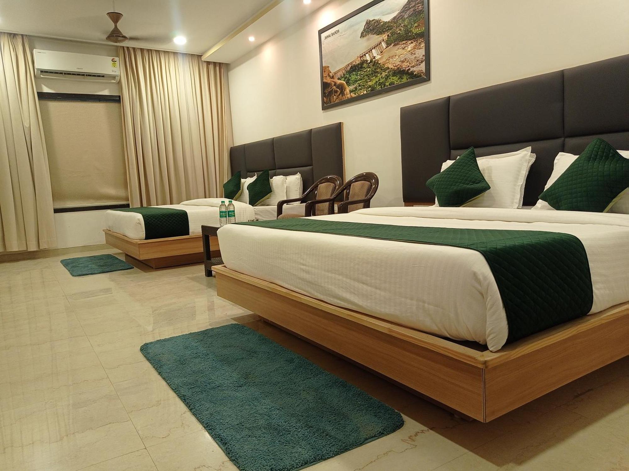 Sun Stone Hotel & Club - Jawai Sheoganj Exteriör bild
