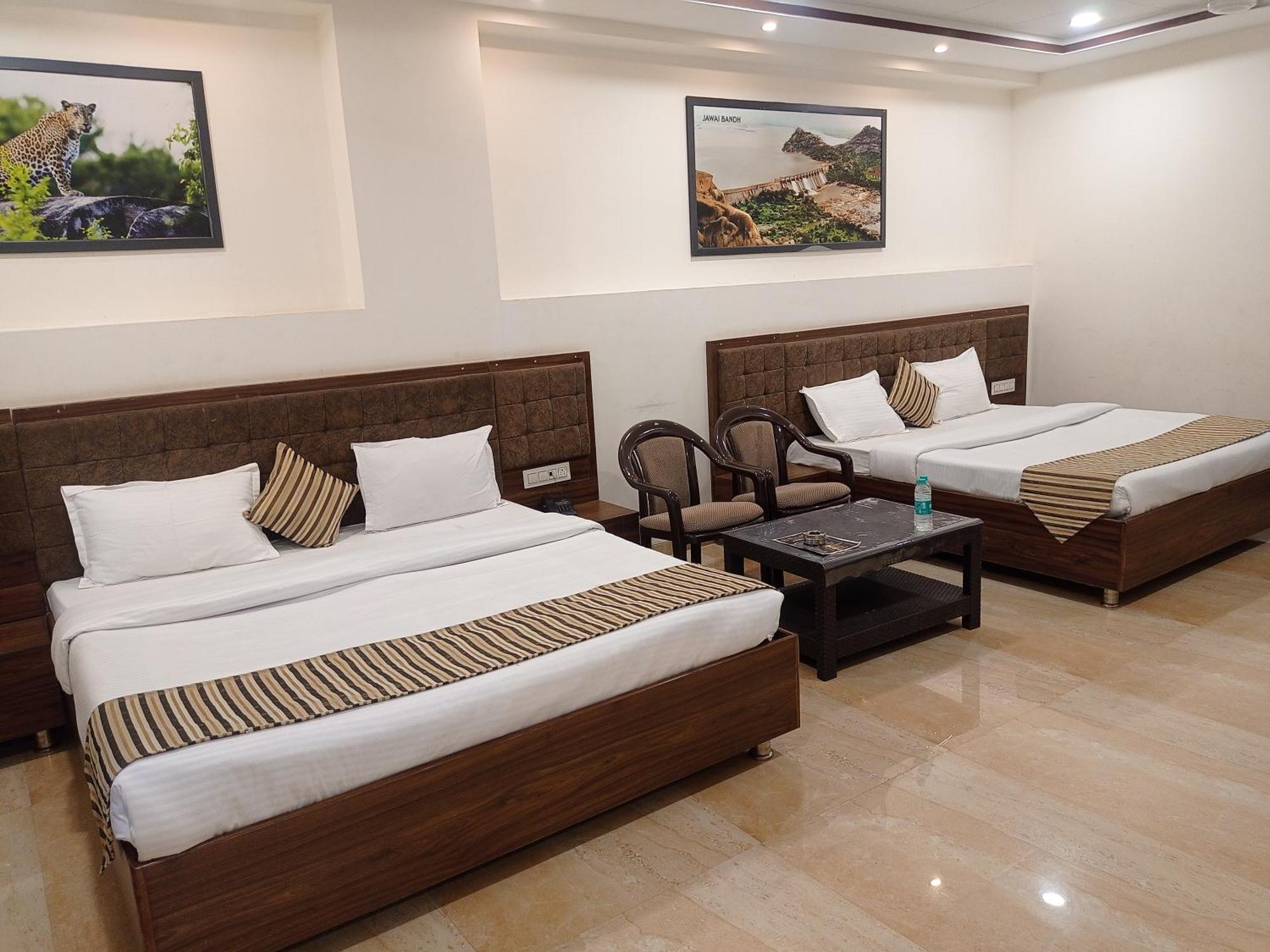 Sun Stone Hotel & Club - Jawai Sheoganj Exteriör bild