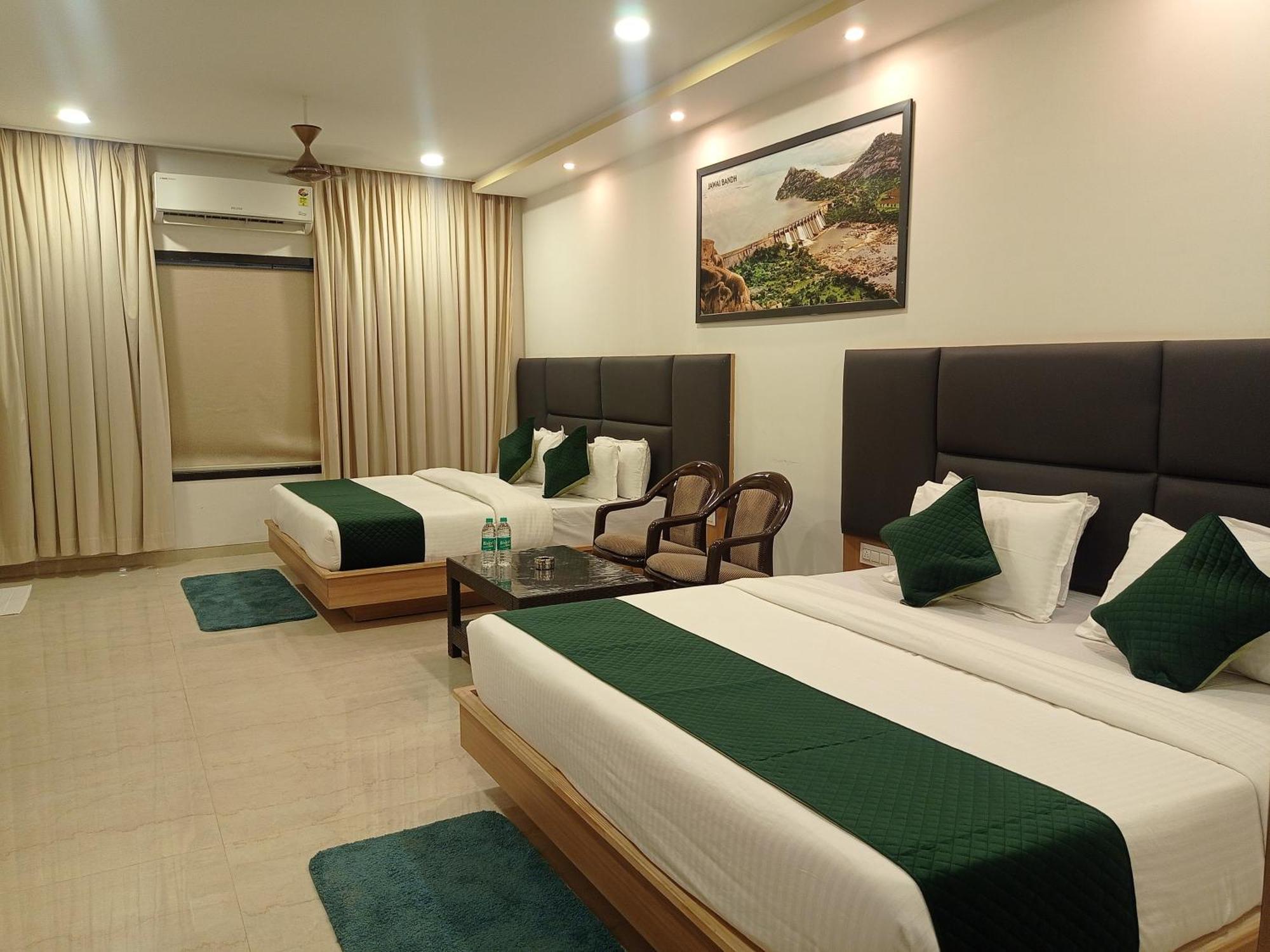 Sun Stone Hotel & Club - Jawai Sheoganj Exteriör bild