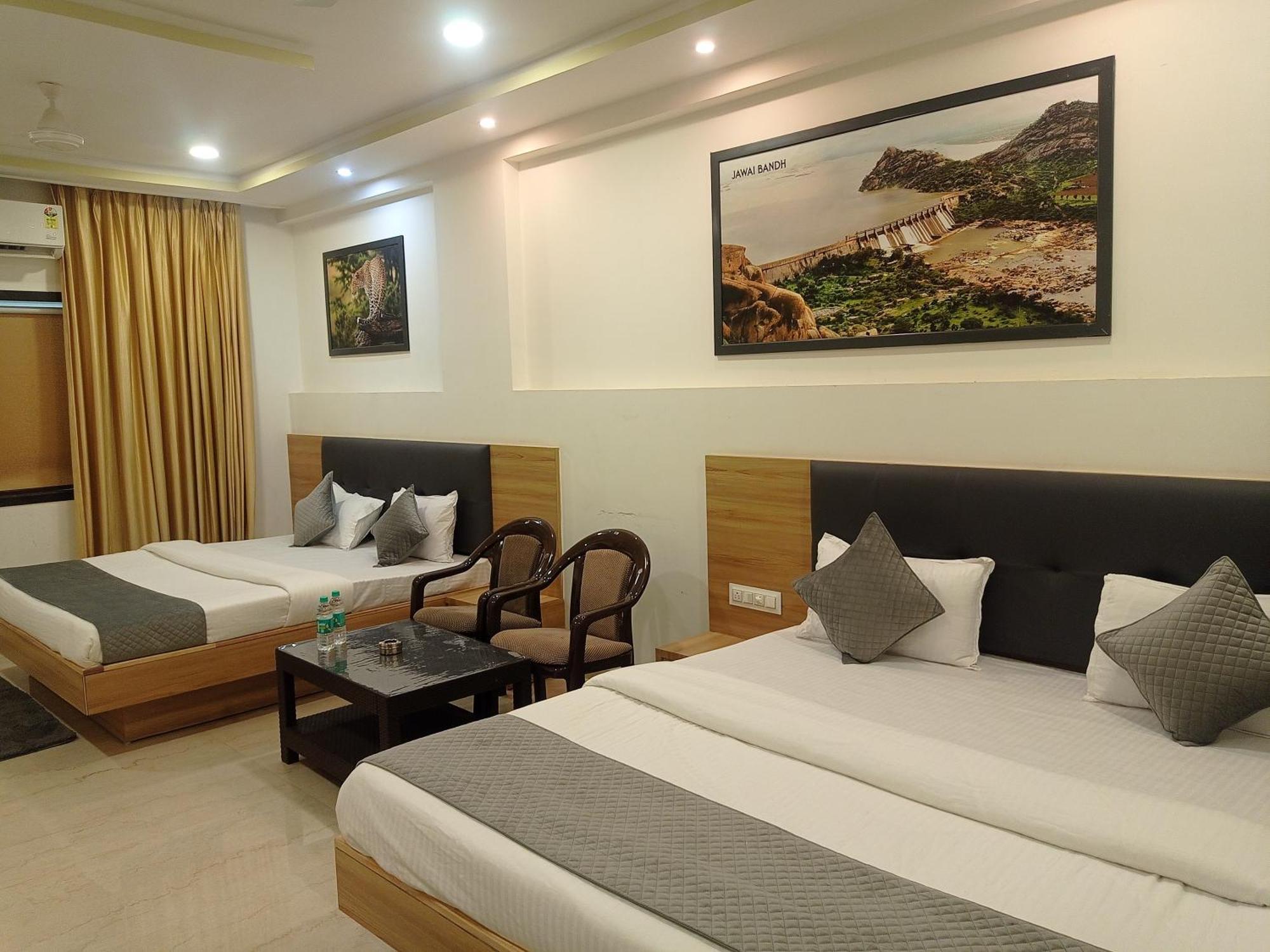 Sun Stone Hotel & Club - Jawai Sheoganj Exteriör bild