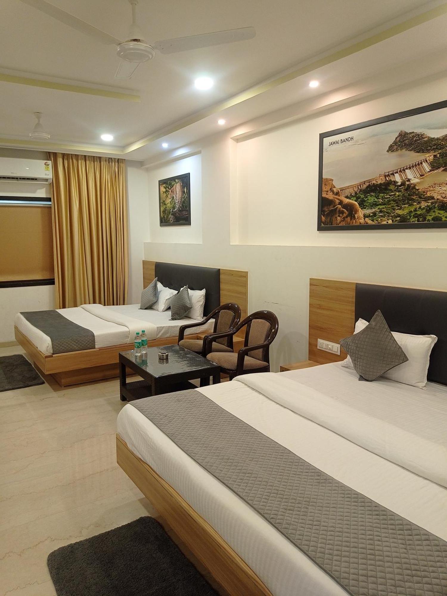 Sun Stone Hotel & Club - Jawai Sheoganj Exteriör bild