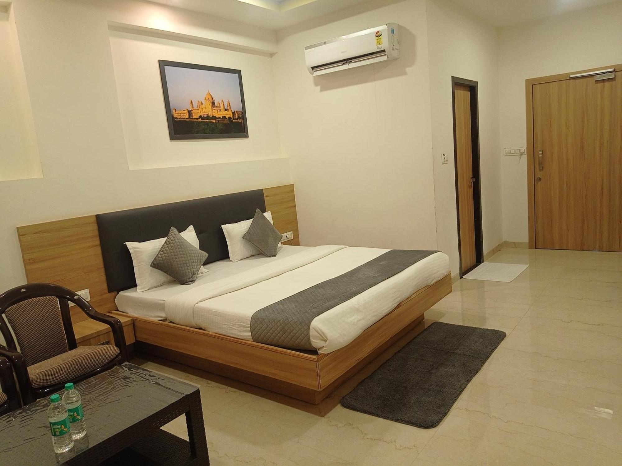 Sun Stone Hotel & Club - Jawai Sheoganj Exteriör bild