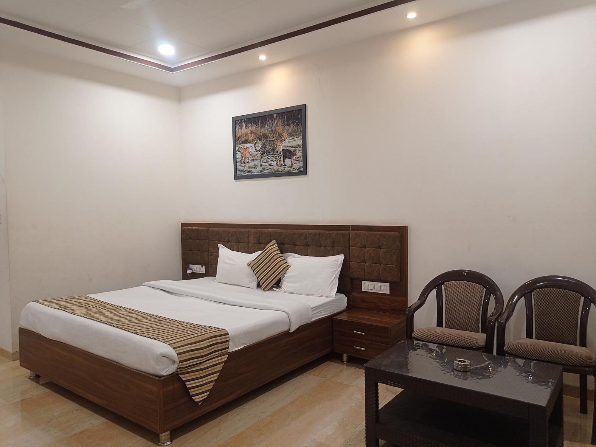 Sun Stone Hotel & Club - Jawai Sheoganj Exteriör bild